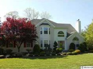 9 Blueberry Ln, Tinton Falls, NJ 07724