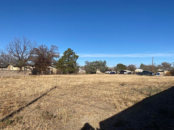 2nd image of 206 10th St
