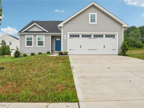 1379 Wood Fern Dr, Akron, OH 44312