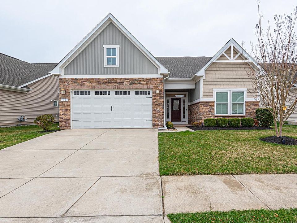 1st image of 32 Waterside Dr