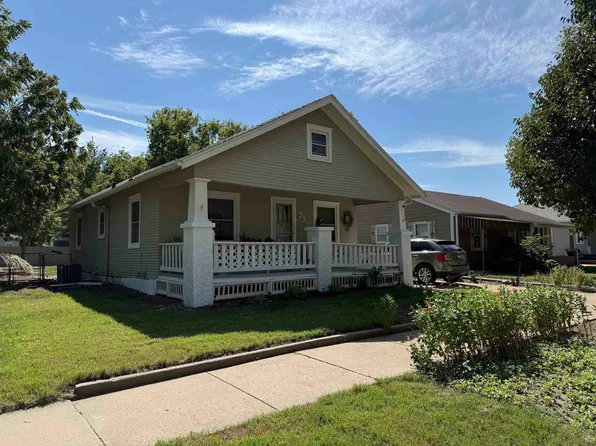 220 E Ellsworth Ave, Salina, KS 67401