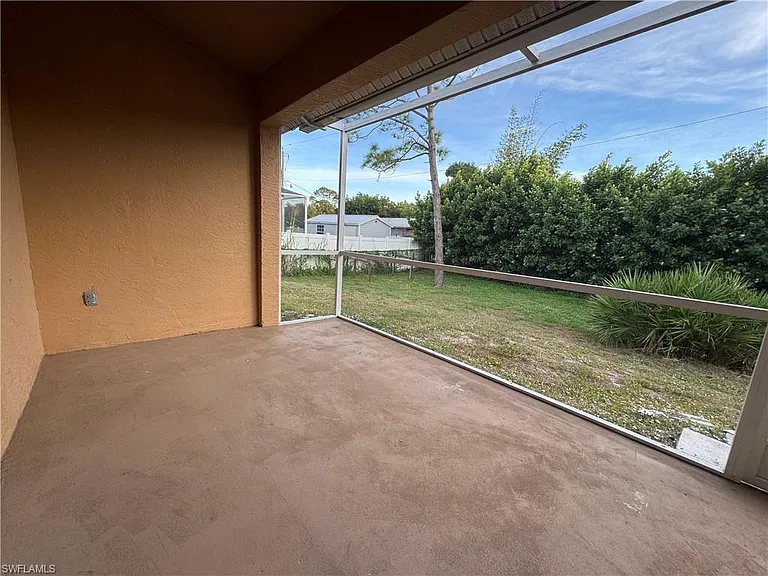 4649 Santiago Ln — Photo 21