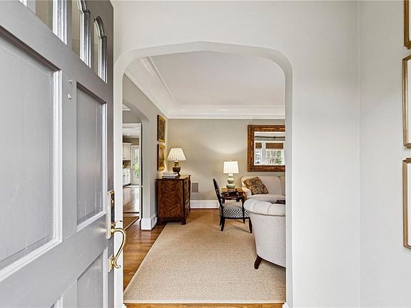 5th image of 1686 Johnson Rd