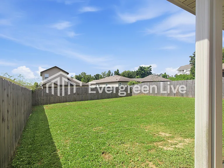187 Roscommon Rd — Photo 15