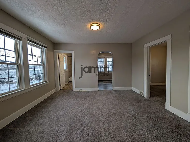 1476 W 107th St #1476 W 107TH UPPER — Photo 5