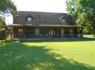 268 County Road 4520, Crockett, TX 75835