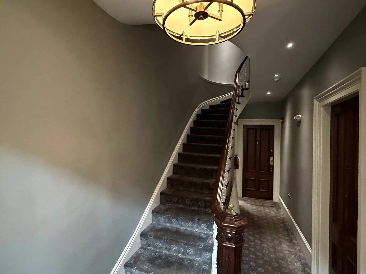 Studio, 375 sqft, $2,200 — Photo 4