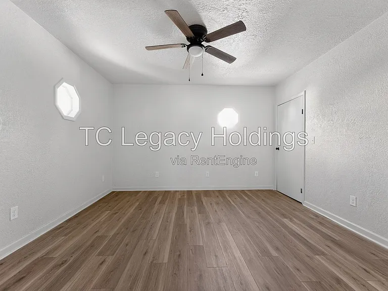 200 Reeves Ave — Photo 21