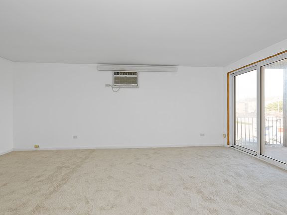 5th image of 7930 W 95th St APT 2E