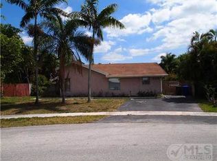 440 SW 81st Ter, Pompano Beach, FL 33068