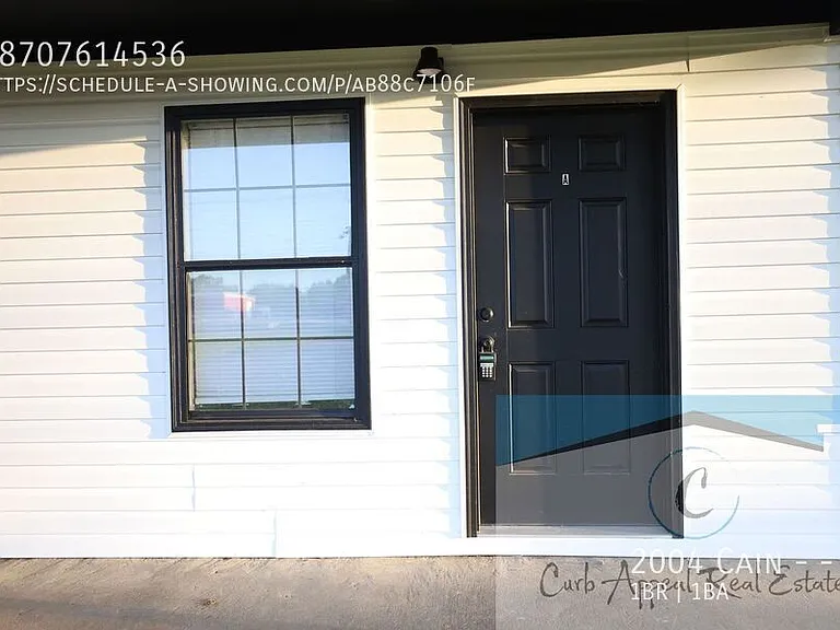 2004 Cain St #A — Photo 2