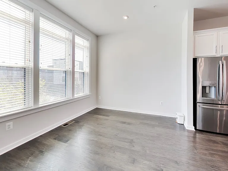 16212 Bushwick Pl — Photo 13