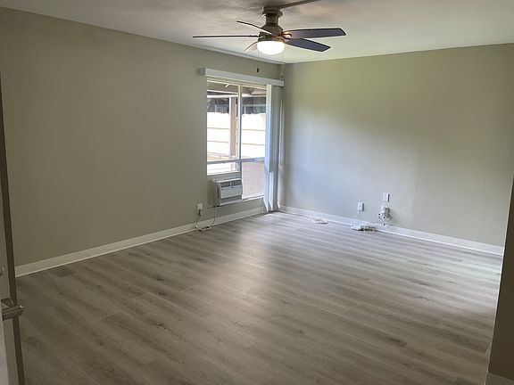 2nd image of 46-318 Haiku Rd APT 83