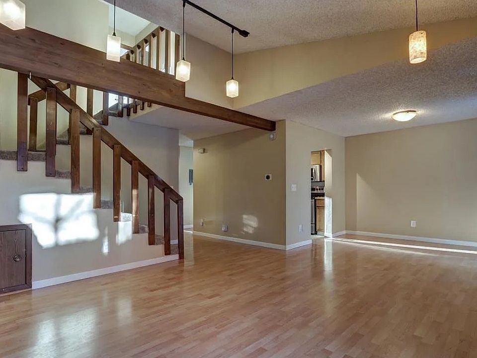 1st image of 5521 E 34th Ave #1