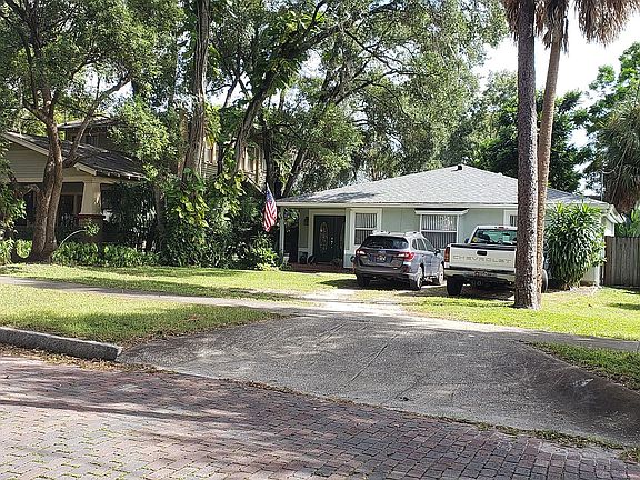 4th image of 314 W Frances Ave