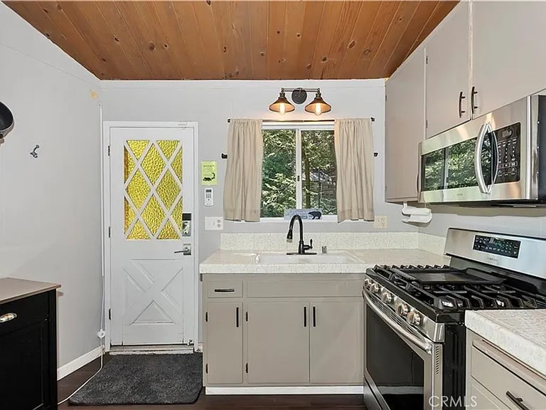 28393 Larchmont Ln #28393 — Photo 21