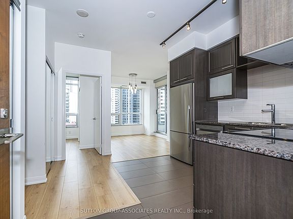5th image of 500 Sherbourne St #703