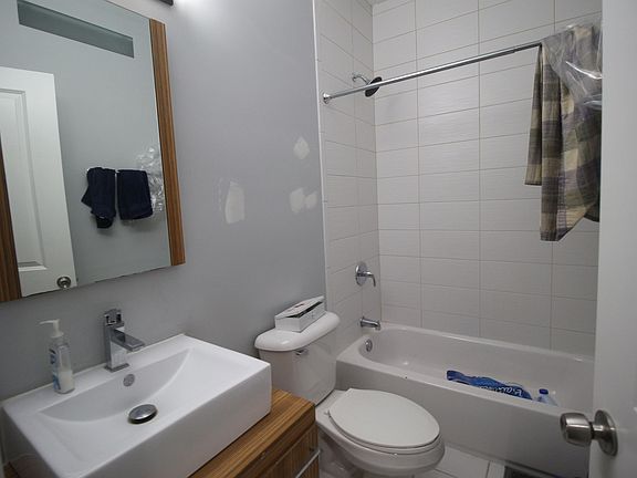 4th image of 1844 N California Ave #1N