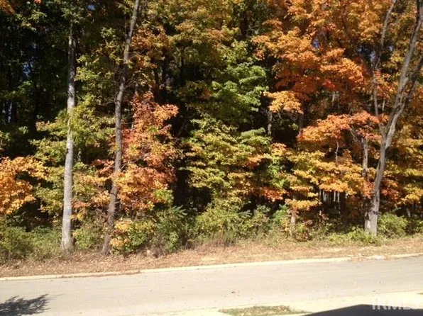 1750 W Ezekiel Dr, Bloomington, IN 47403