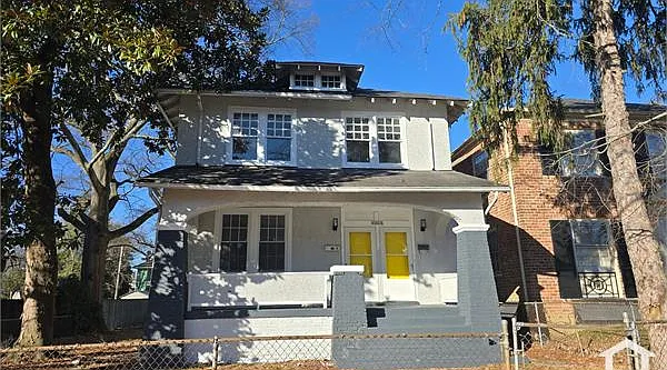 5 bed, 1976 sqft, $1,800 — Photo 1