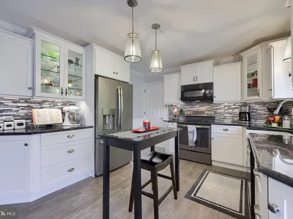 339 Vista Dr, Ephrata, PA 17522