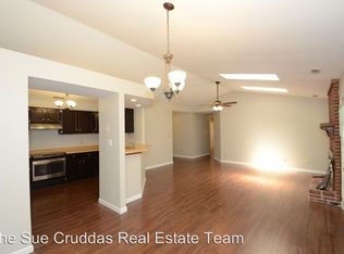 136 Woodbridge Ct, Jacksonville, NC 28540