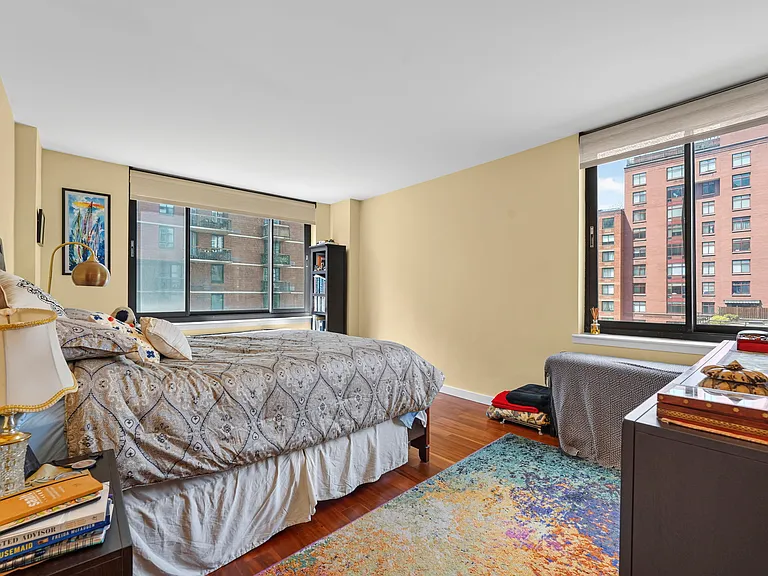 300 Albany St #8D — Photo 6