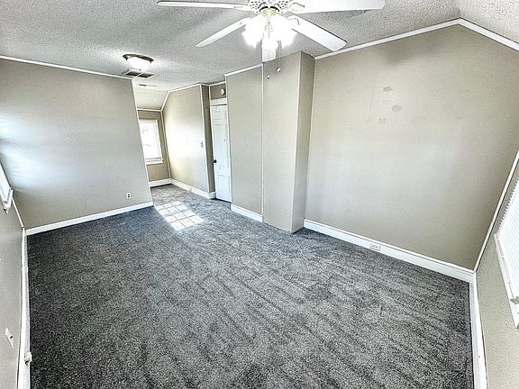 5th image of 18 Prospect Pkwy