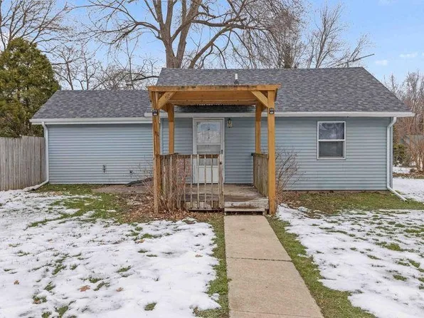 621 Vincent Ave, Rockford, IL 61102
