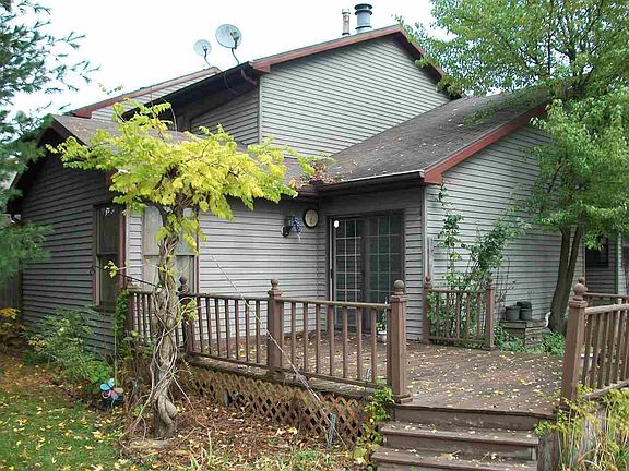 3rd image of 225 Kline St