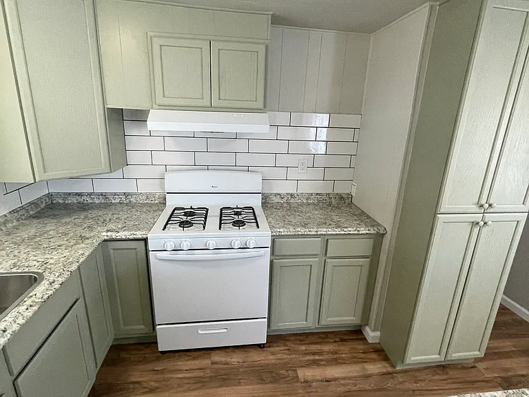 1120 N Justice Dr #13 — Photo 6