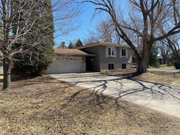 3932 Riverton Ave, Eagan, MN 55122