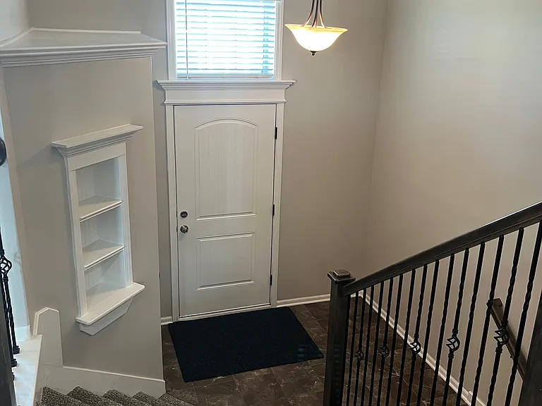 947 N Cypress Cir — Photo 19