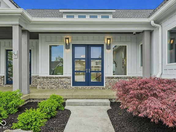 3rd image of 20045 Hampton Park Dr