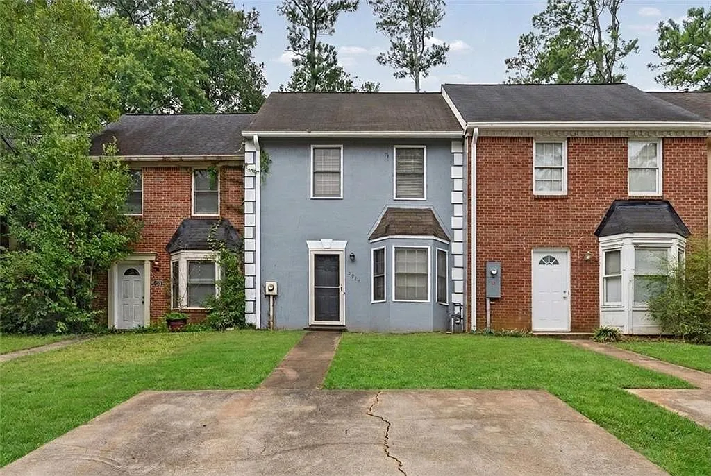 2 bed, 2.5 bath, 1212 sqft, $1,675 — Photo 1