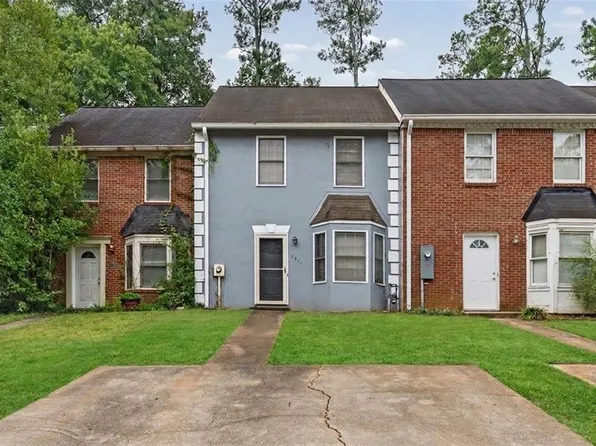 2927 Governors Ct, Marietta, GA 30066