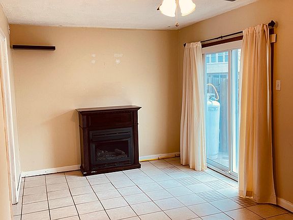 Entry level rec room