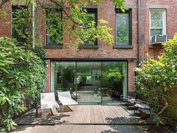 456 W 25th St, New York, NY 10001