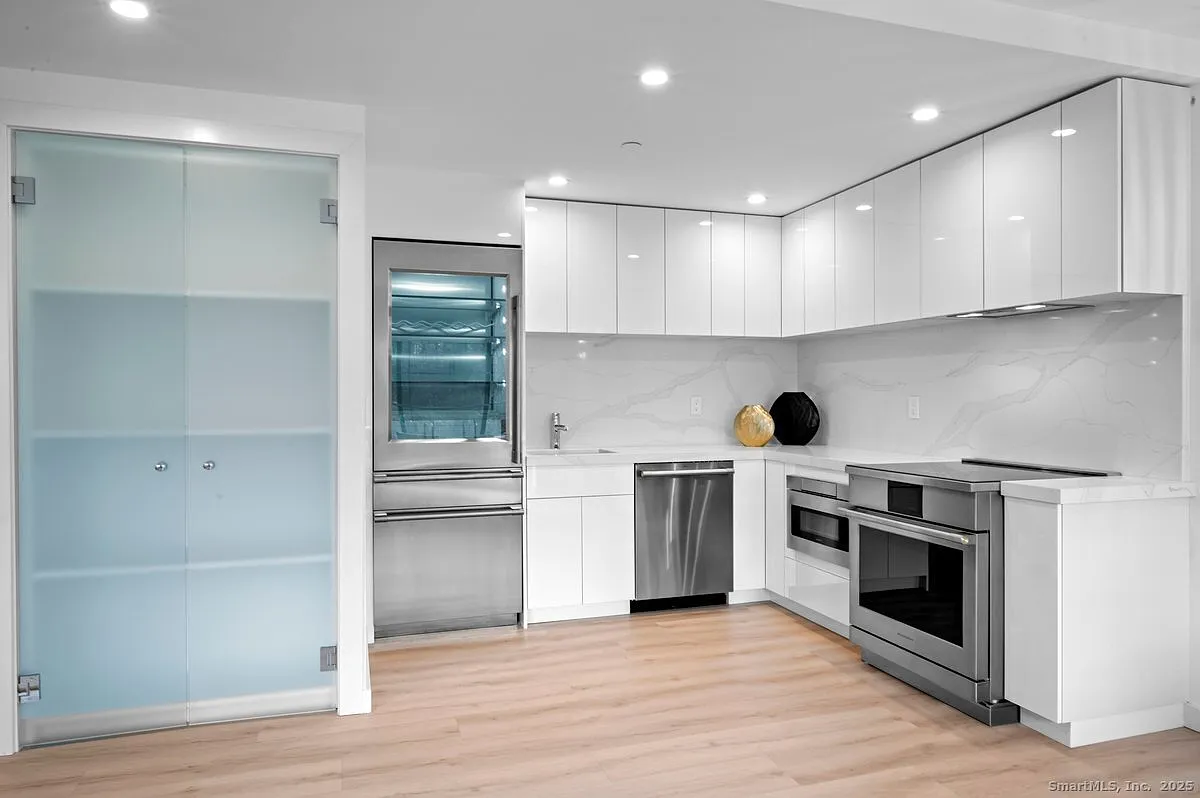 1 bed, 1.0 bath, 25946 sqft, $7,500 — Photo 1