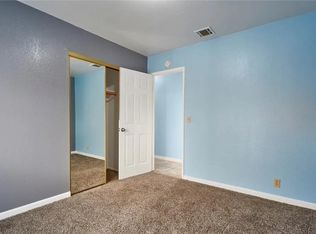 1347 Longfellow Rd, Vista, CA 92081