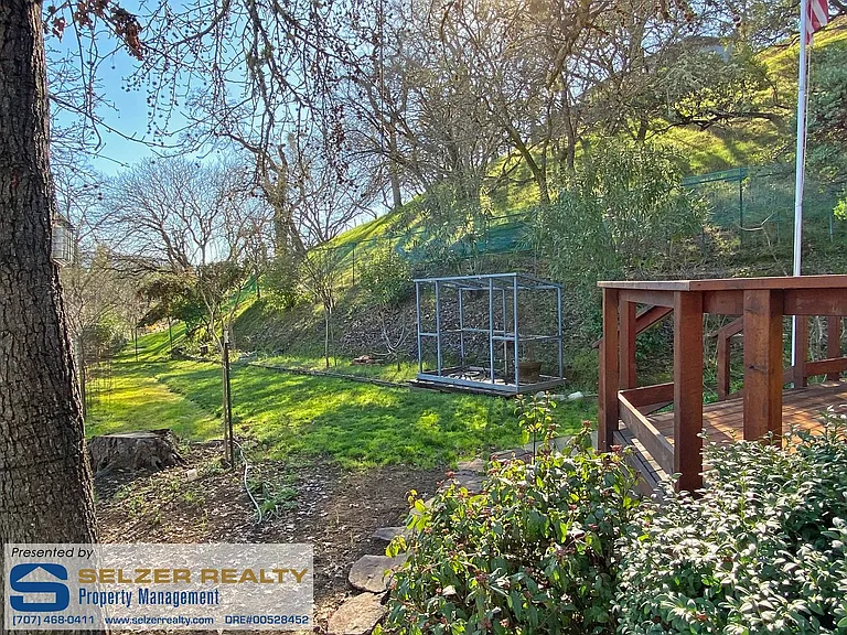 293 Toyon Rd — Photo 17