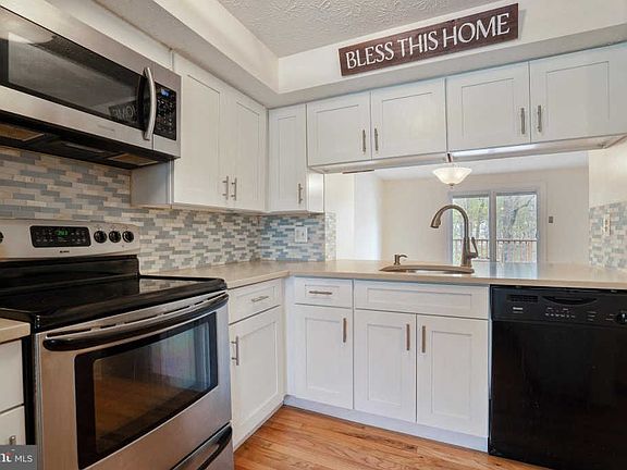 5th image of 13843 Palmer House Way #31-229