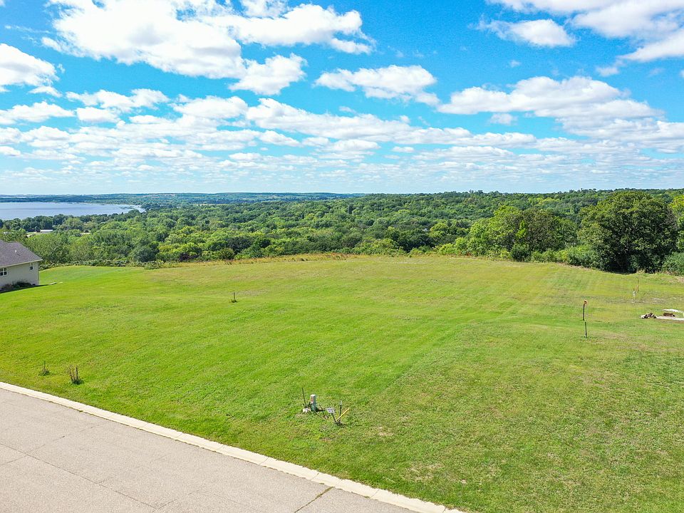 1st image of 921 Mount Lookout Heights Dr