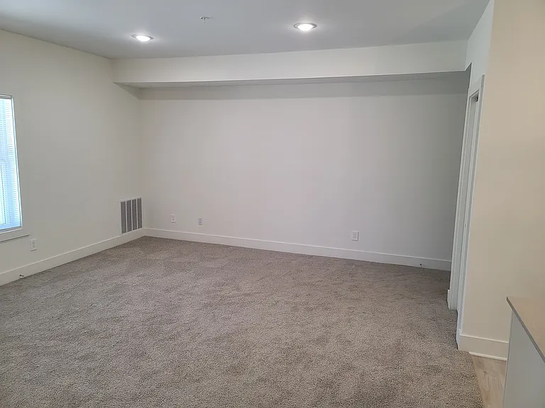Zephyr Place — Photo 34