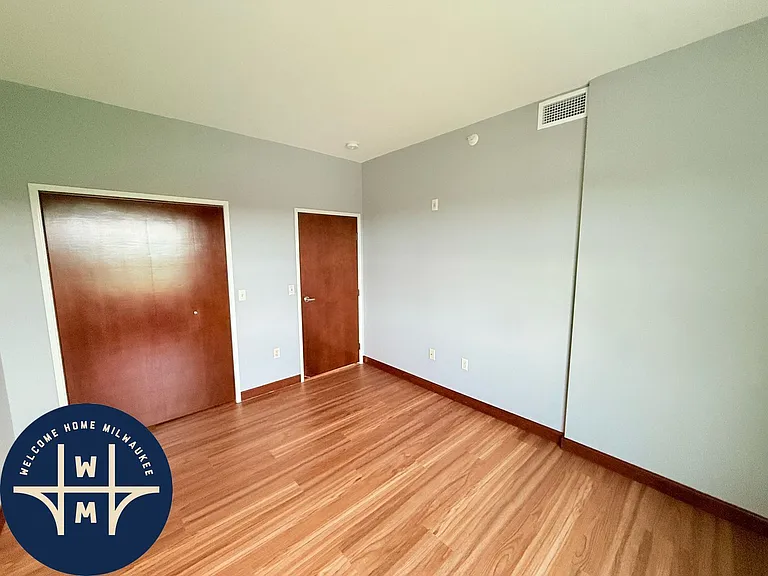 6330 W Greenfield Ave #409 — Photo 8