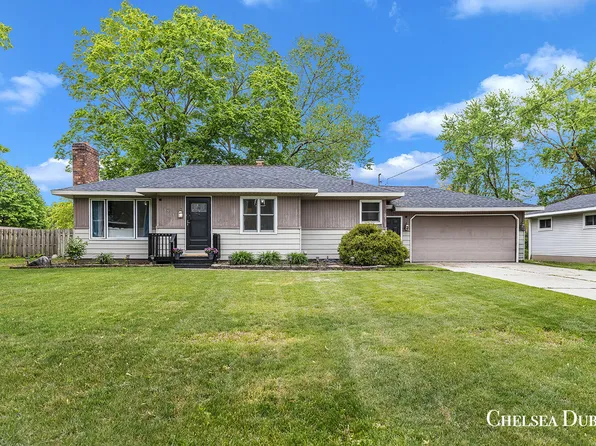 6505 12th Ave, Jenison, MI 49428
