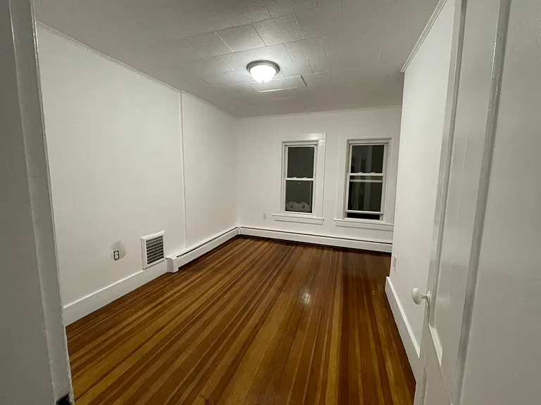 135-137 Central St #137A — Photo 14