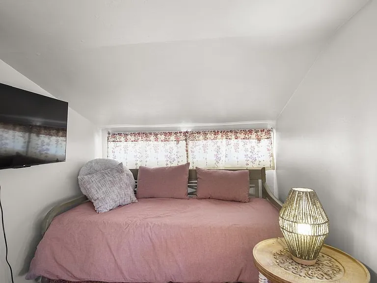 305 Poplar Ave — Photo 17