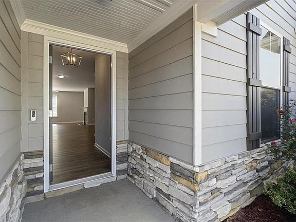 3rd image of 103 McGinnis Cir