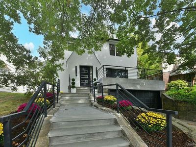 19127 Foothill Ave, Hollis, NY, 11423